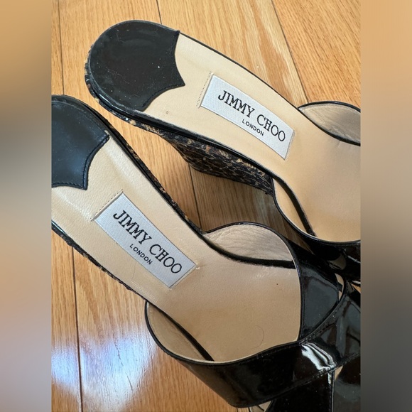 JIMMY CHOO black patent and leopard wedges - Picture 4 of 8